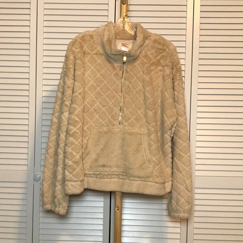 No Boundaries Beige Mock Neck Diamond Quilted Faux Fur Pullover Juniors XXL